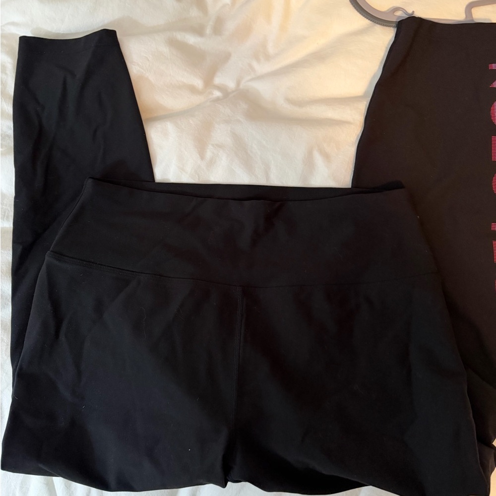 Peloton Black Logo Leggings Size 1X High Rise Workout Tights - Picture 3 of 5